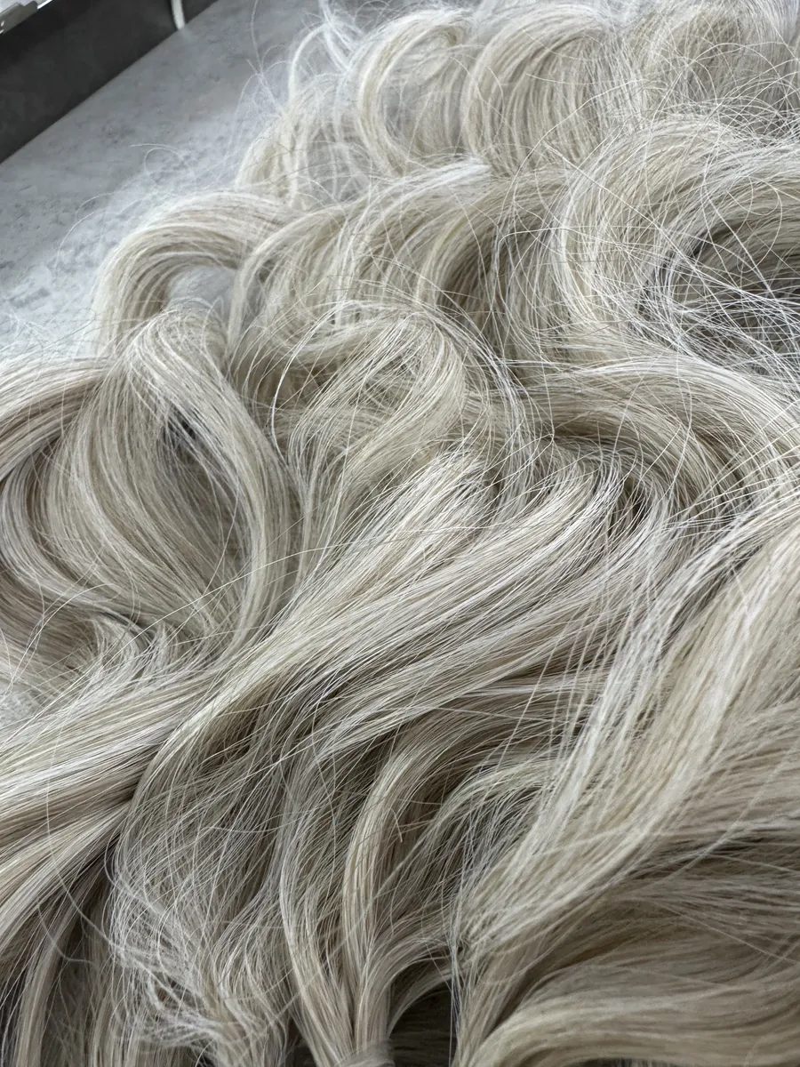 Волнистый хвост на резинке