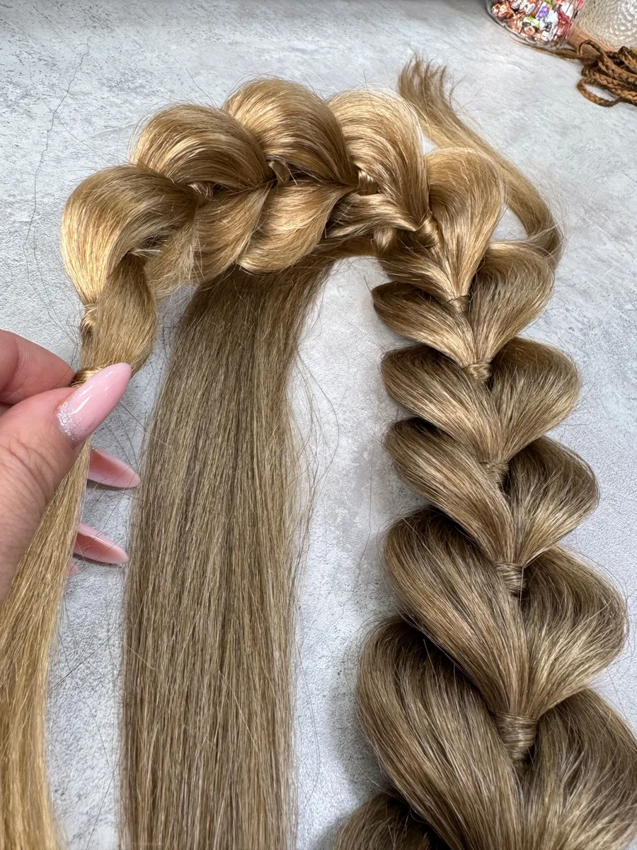 Хвост-коса на резинке французская