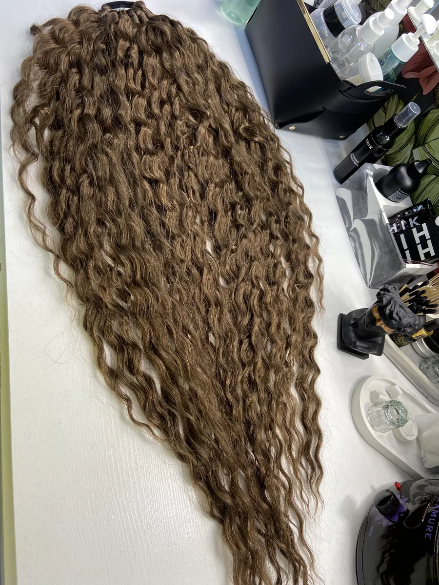 Хвост кудрявый на резинке