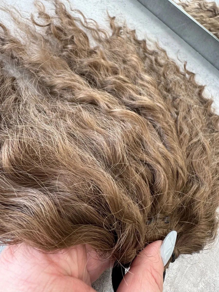 Кудрявый хвост на резинке