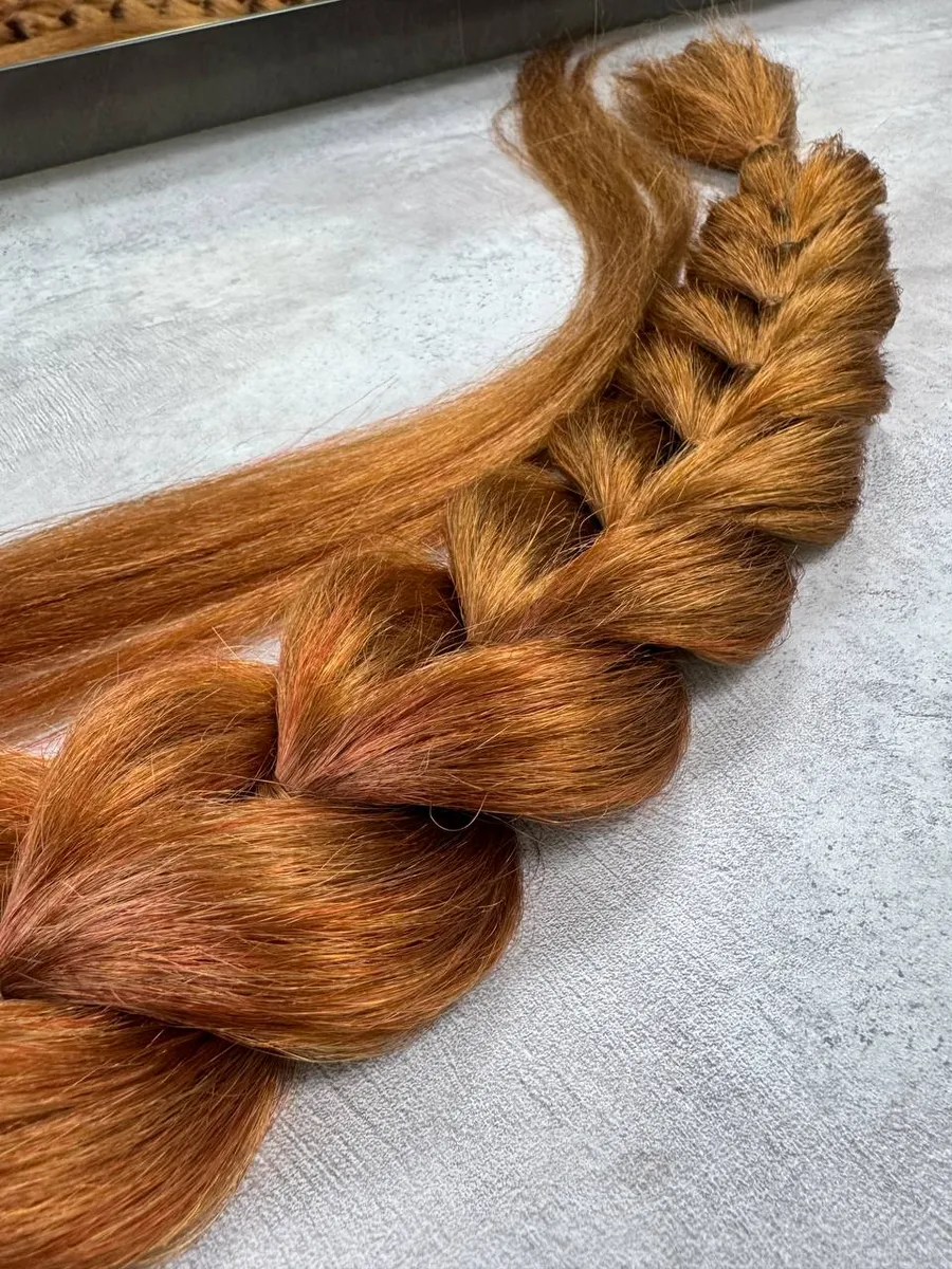 Хвост-коса на резинке французская