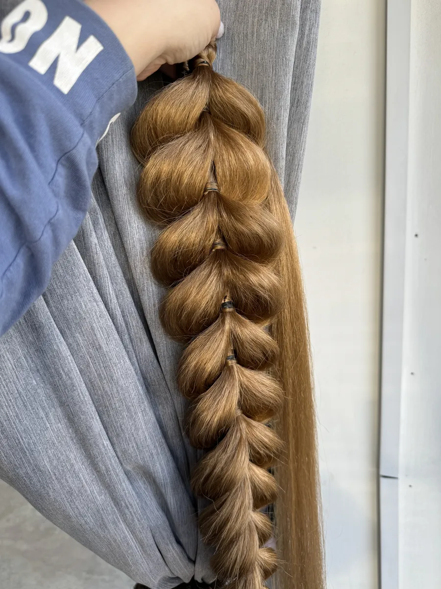 Хвост-коса на резинке французская