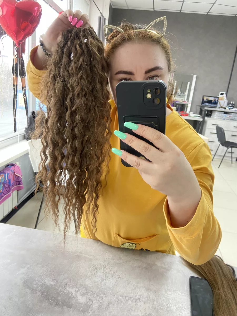 Хвост на резинке кудрявый