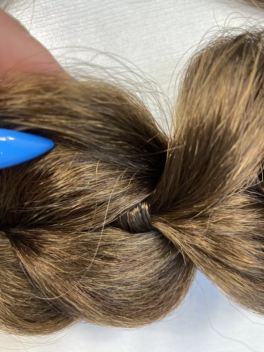 Хвост-коса на резинке французская