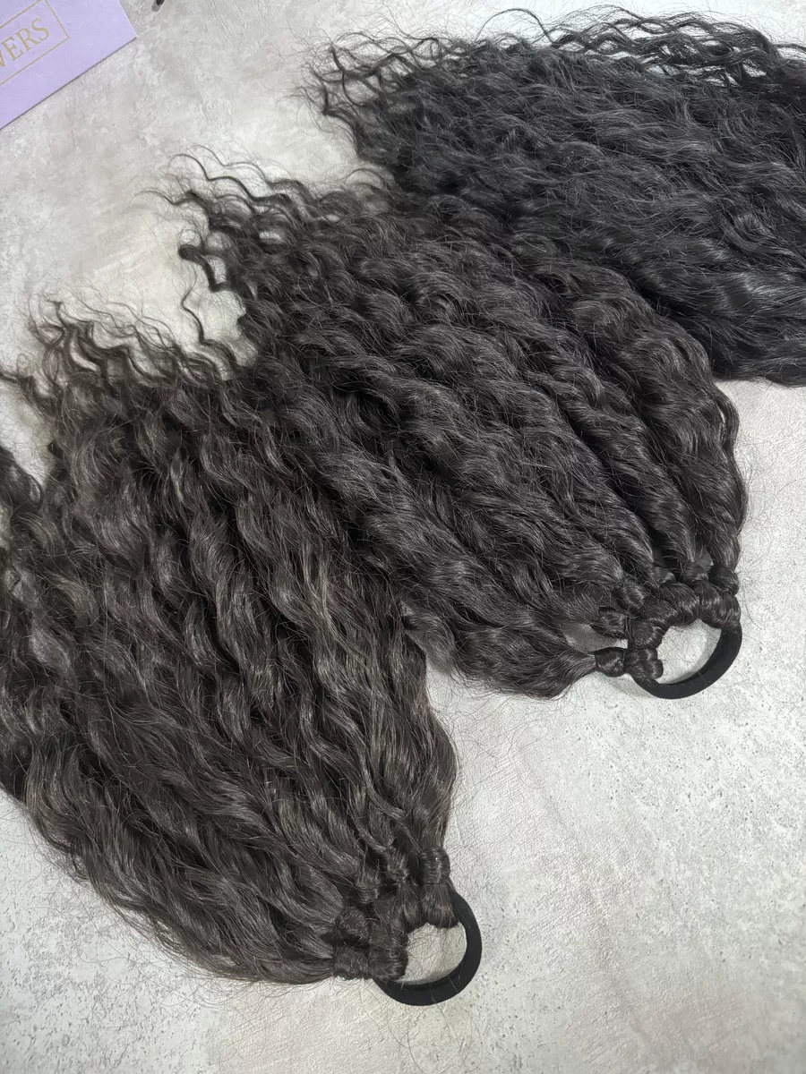 Кудрявый хвост на резинке