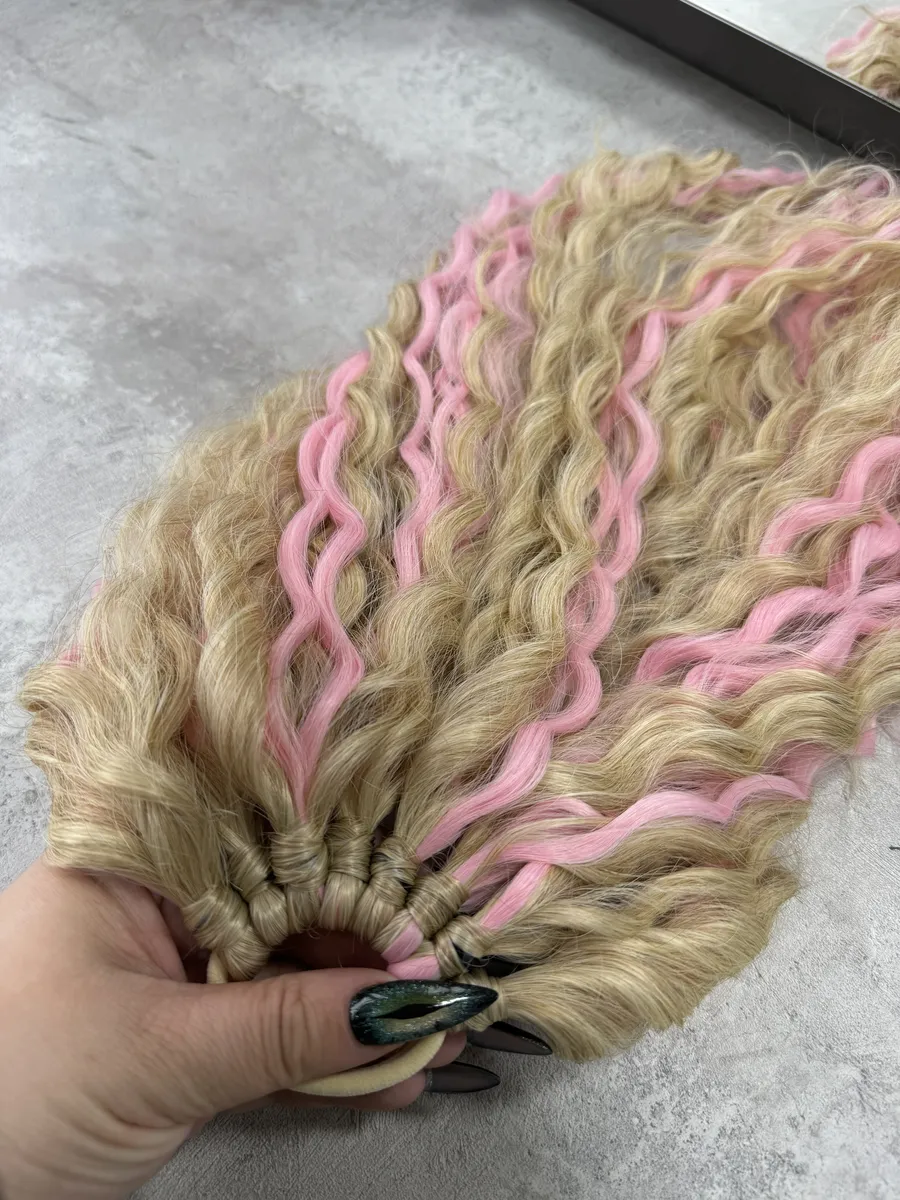 Хвост на резинке кудрявый