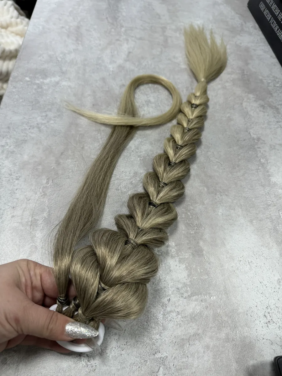 Хвост-коса на резинке французская