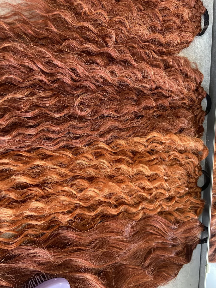 Хвост на резинке кудрявый