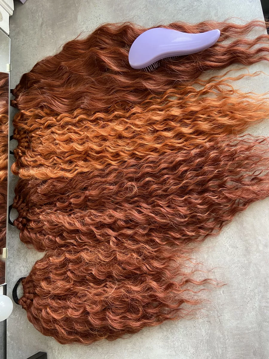 Кудрявый хвост на резинке