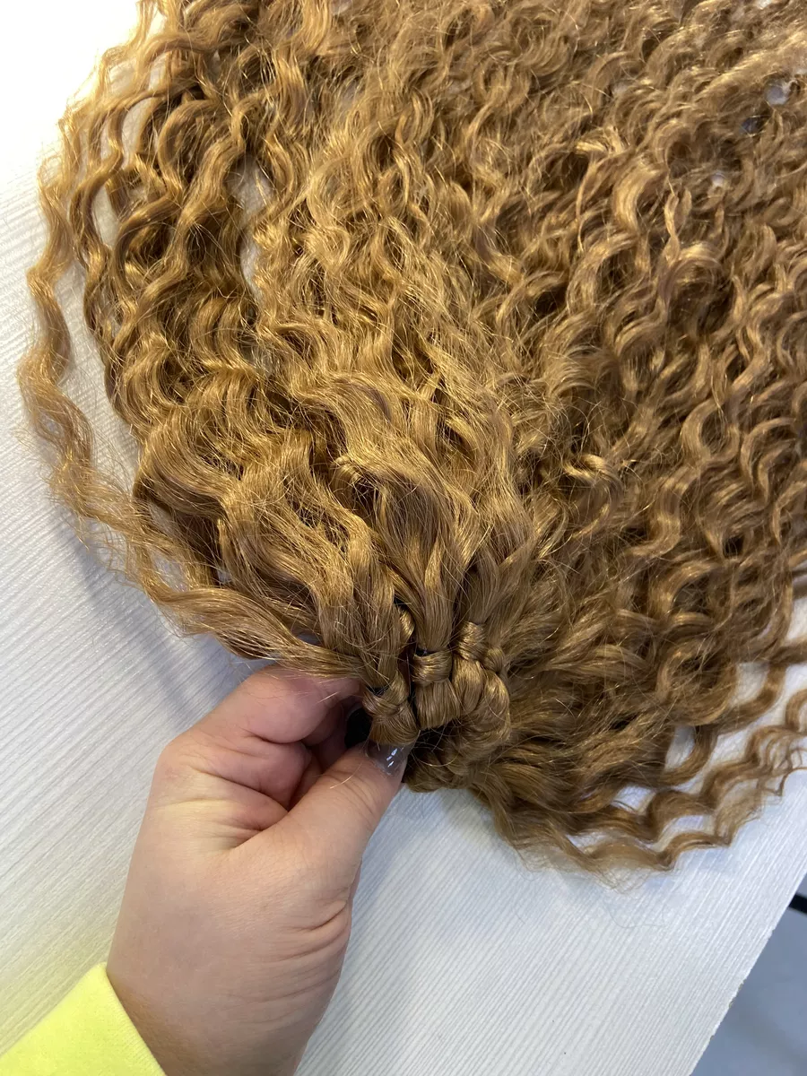 Хвост кудрявый на резинке