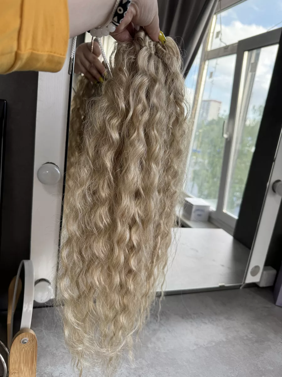 Хвост на резинке кудрявый