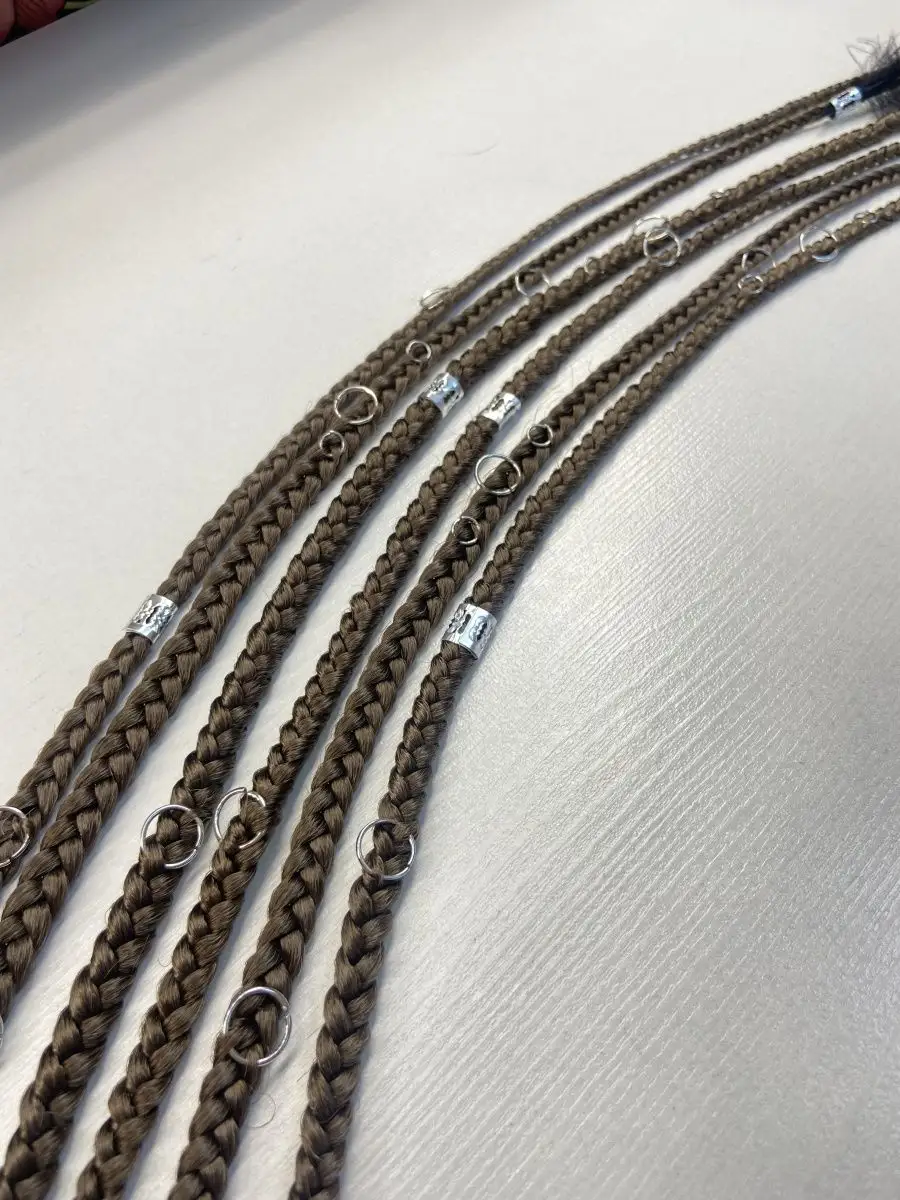 Косы на заколках