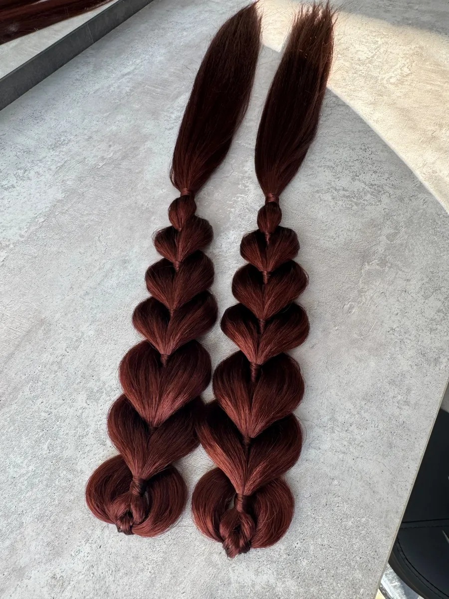 Французские косы с хвостами на заколках