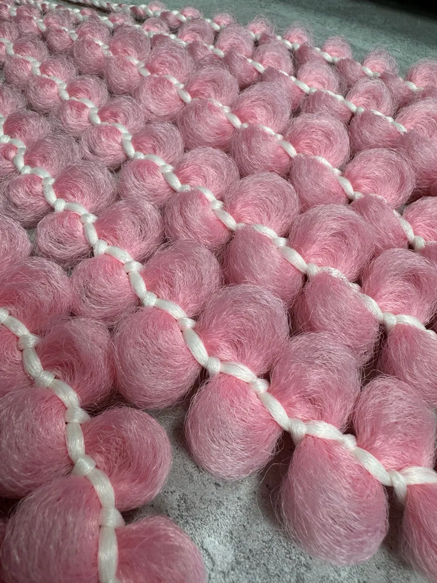 Резинка с ажурными косами