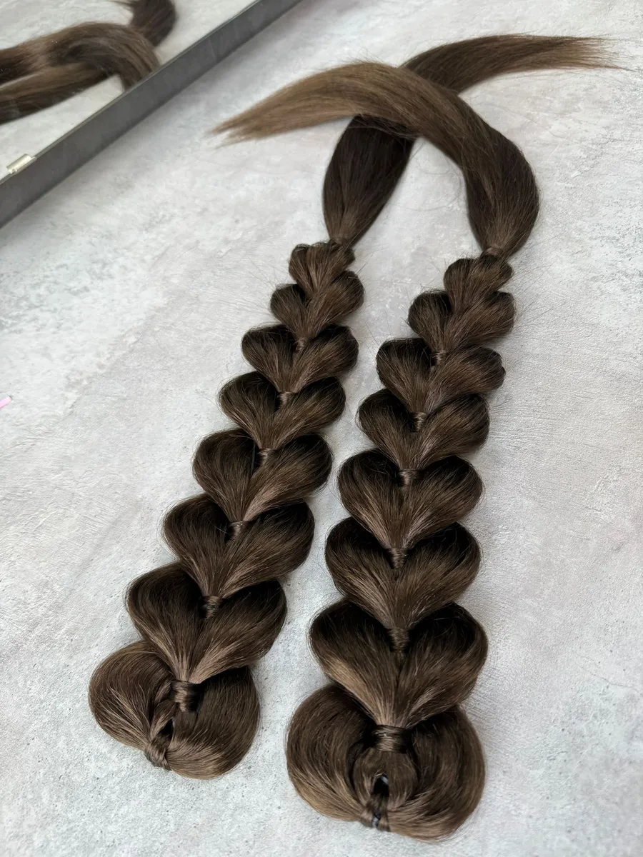 Французские косы с хвостами на заколках