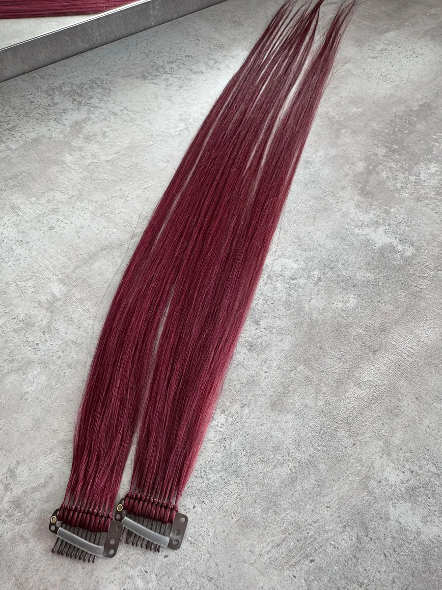 Пряди на заколках