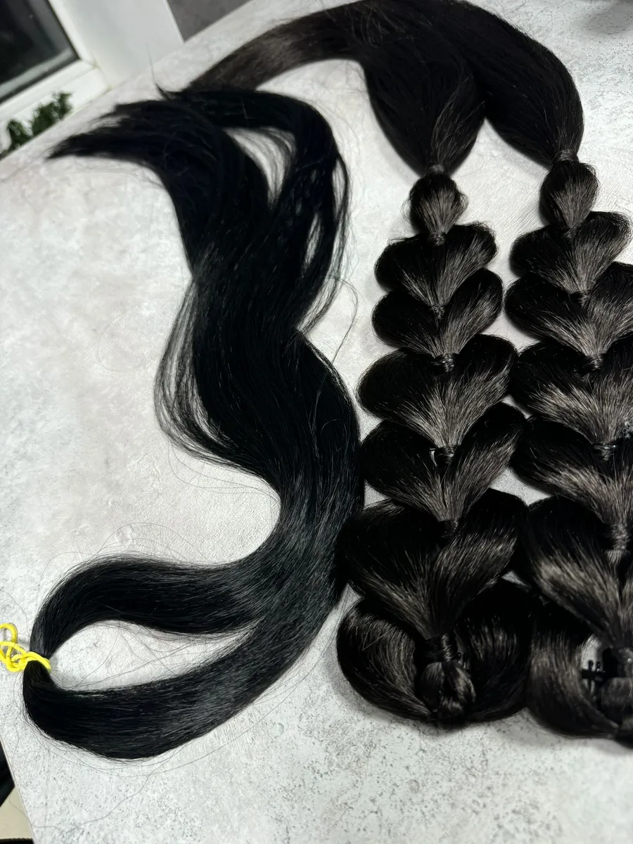 Французские косы с хвостами на заколках