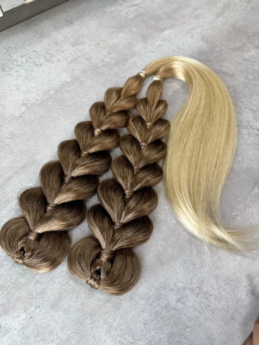 Французские косы с хвостами на заколках