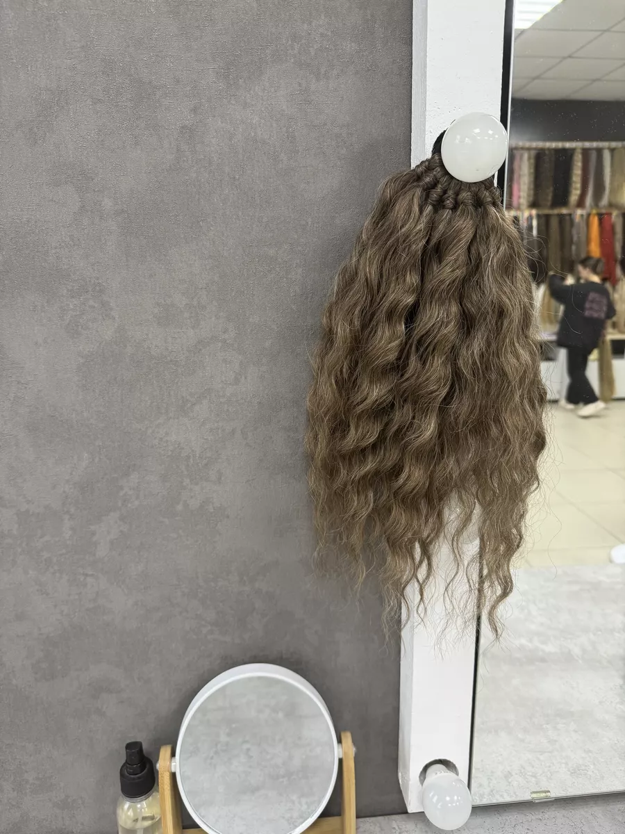 Кудрявый хвост на резинке