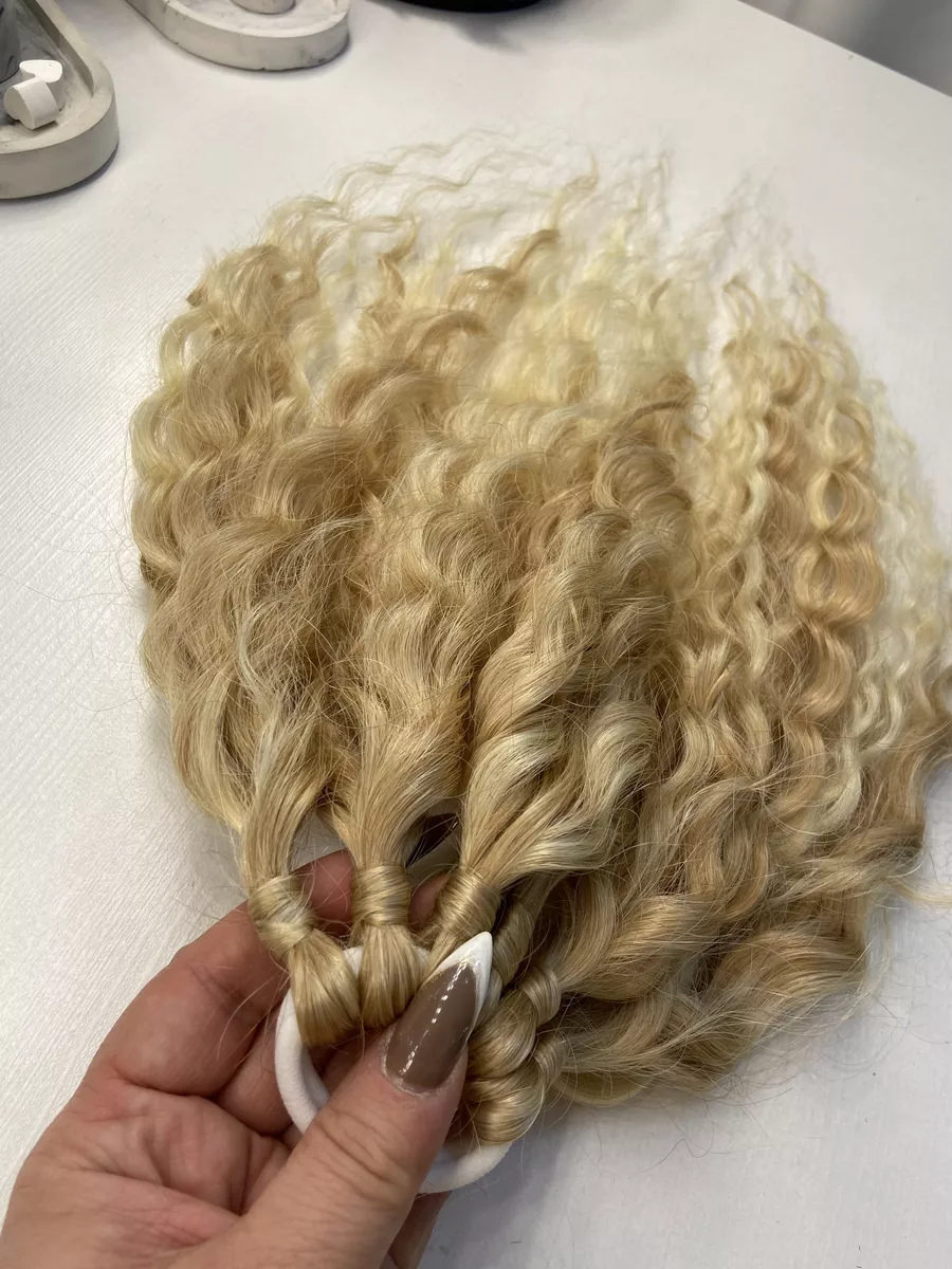 Волнистый хвост на резинке