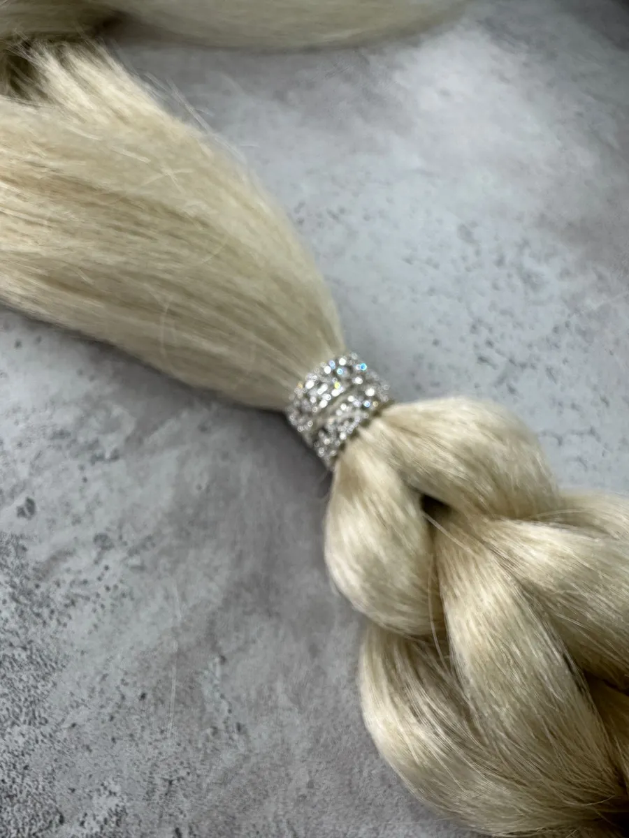 Хвост-коса на резинке